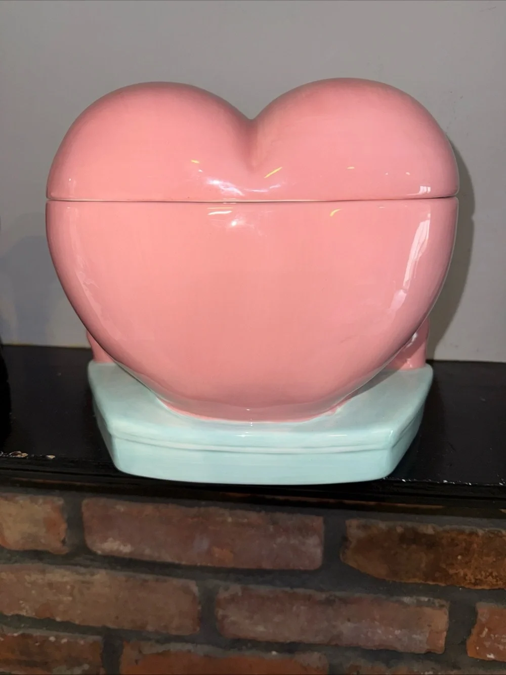 Kurt Adler Lucy's Chocolate Factory Pink Ceramic Cookie Jar